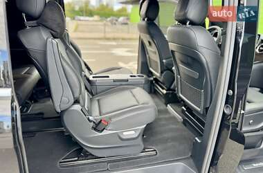 Минивэн Mercedes-Benz V-Class 2023 в 