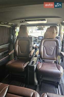 Минивэн Mercedes-Benz V-Class 2017 в 