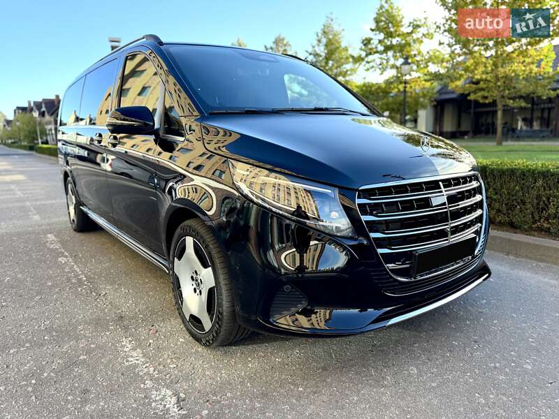 Минивэн Mercedes-Benz V-Class 2025 в Киеве