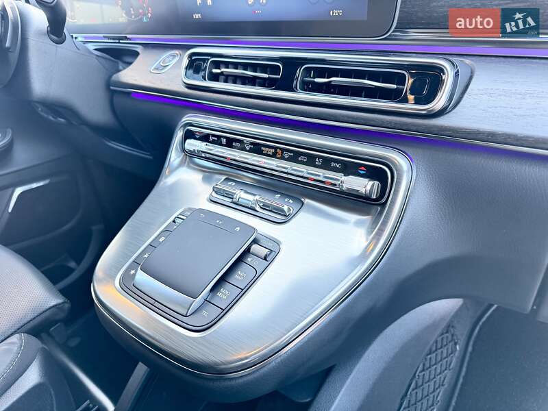 Минивэн Mercedes-Benz V-Class 2025 в Киеве