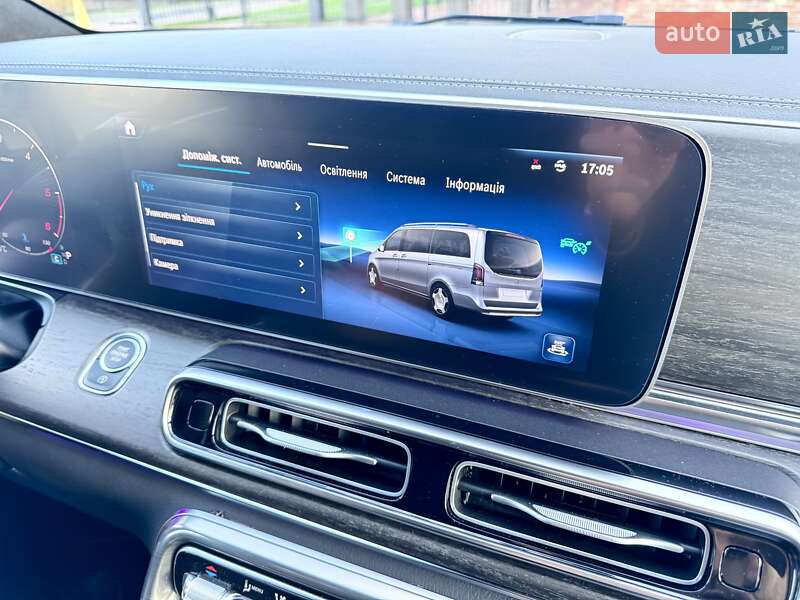 Минивэн Mercedes-Benz V-Class 2025 в Киеве