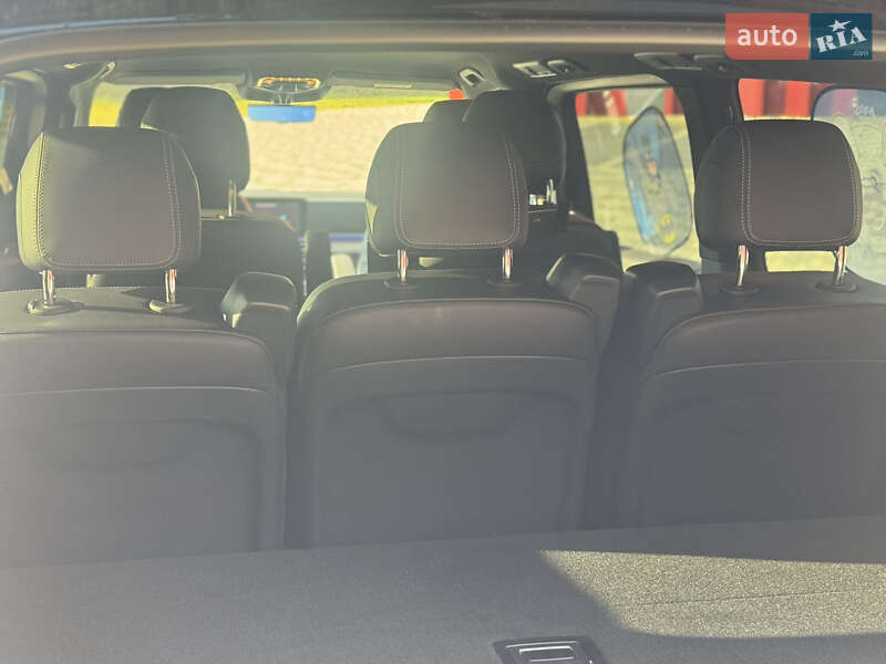 Минивэн Mercedes-Benz V-Class 2025 в Львове