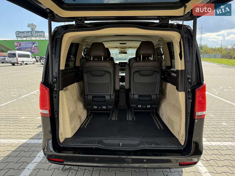 Мінівен Mercedes-Benz V-Class 2023 в Чернівцях