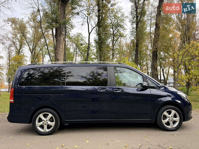 Минивэн Mercedes-Benz V-Class 2017 в Киеве
