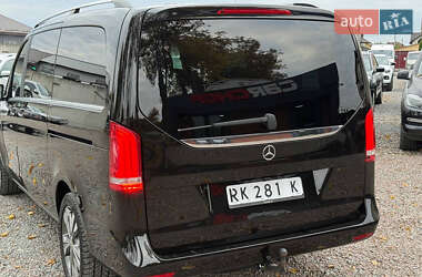 Мінівен Mercedes-Benz V-Class 2015 в  фото 14 Мінівен Mercedes-Benz V-Class 2015 в