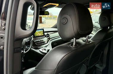 Мінівен Mercedes-Benz V-Class 2015 в  фото 50 Мінівен Mercedes-Benz V-Class 2015 в