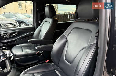Мінівен Mercedes-Benz V-Class 2015 в  фото 56 Мінівен Mercedes-Benz V-Class 2015 в