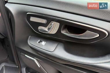 Мінівен Mercedes-Benz V-Class 2015 в  фото 69 Мінівен Mercedes-Benz V-Class 2015 в
