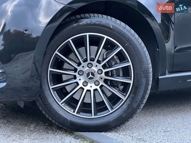 Мінівен Mercedes-Benz V-Class 2021 в Дніпрі