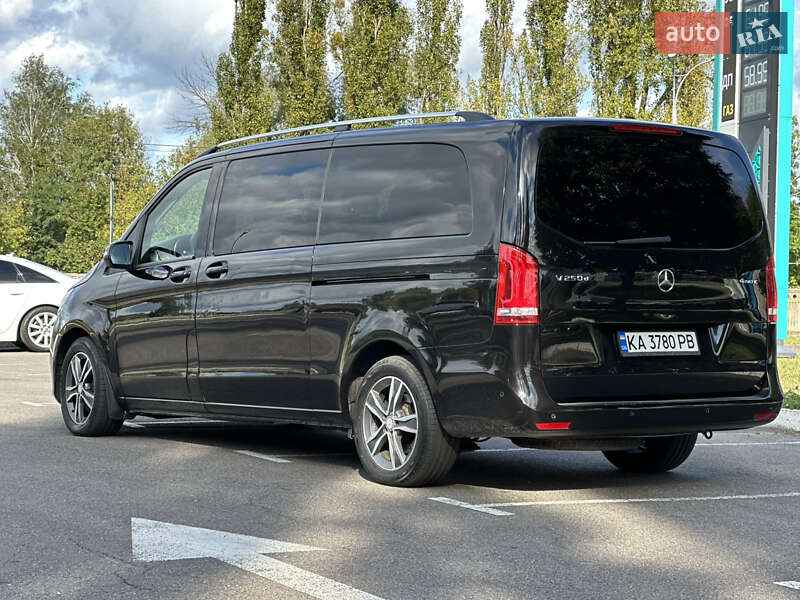 Минивэн Mercedes-Benz V-Class 2017 в Киеве фото 7 Минивэн Mercedes-Benz V-Class 2017 в Киеве