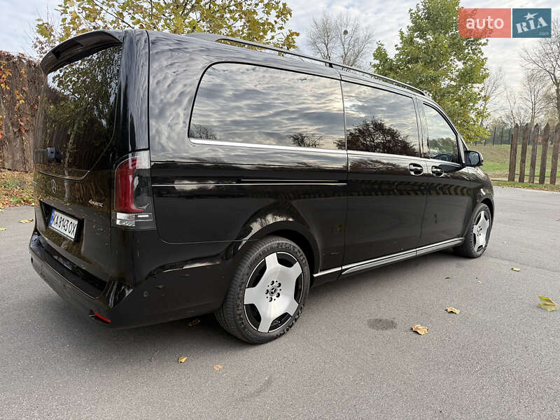 Минивэн Mercedes-Benz V-Class 2025 в Киеве