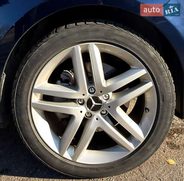 Мінівен Mercedes-Benz V-Class 2015 в Кропивницькому