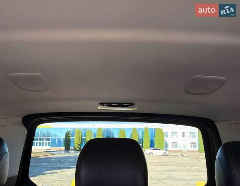 Мінівен Mercedes-Benz V-Class 2015 в Кропивницькому