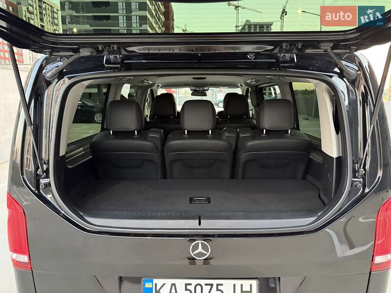 Минивэн Mercedes-Benz V-Class 2021 в Киеве