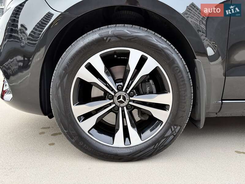 Минивэн Mercedes-Benz V-Class 2021 в Киеве