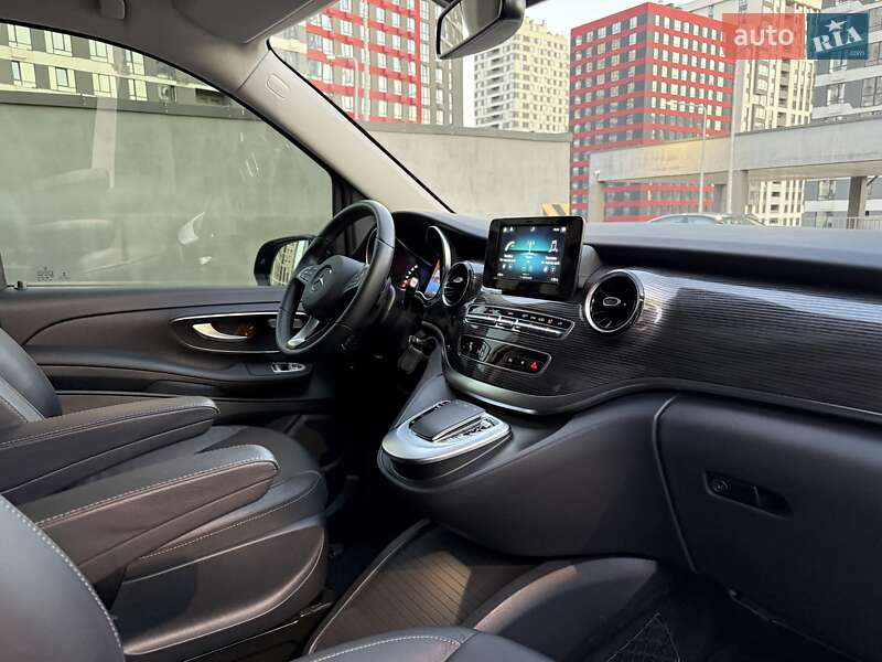 Минивэн Mercedes-Benz V-Class 2021 в Киеве