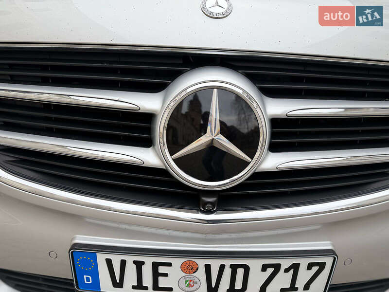 Мінівен Mercedes-Benz V-Class 2016 в Кам'янець-Подільському фото 41 Мінівен Mercedes-Benz V-Class 2016 в Кам'янець-Подільському