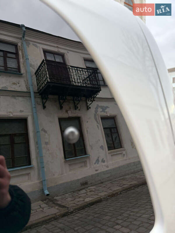 Мінівен Mercedes-Benz V-Class 2016 в Кам'янець-Подільському фото 48 Мінівен Mercedes-Benz V-Class 2016 в Кам'янець-Подільському