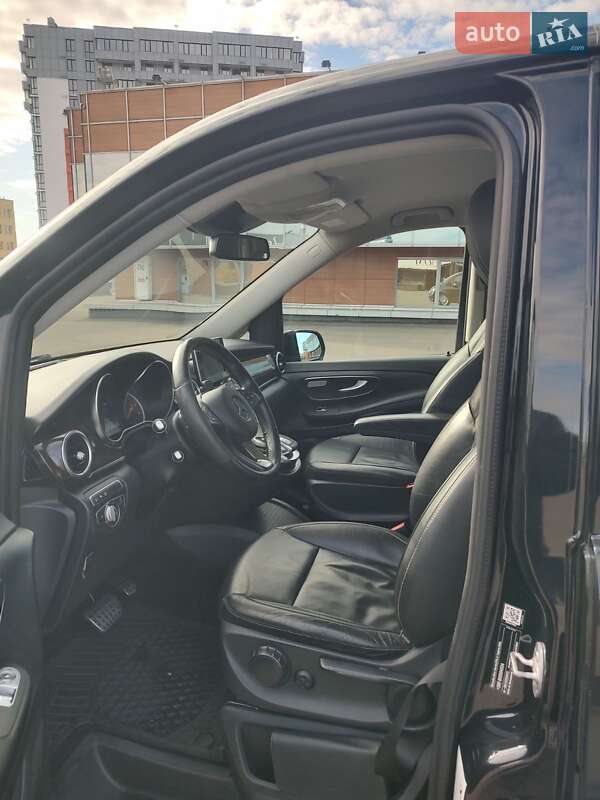 Минивэн Mercedes-Benz V-Class 2018 в Киеве фото 5 Минивэн Mercedes-Benz V-Class 2018 в Киеве