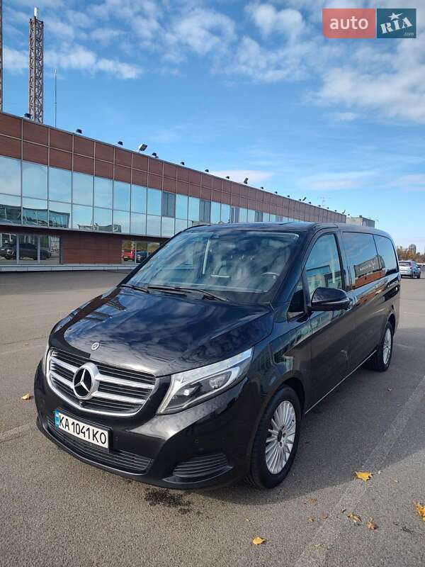 Минивэн Mercedes-Benz V-Class 2018 в Киеве фото 12 Минивэн Mercedes-Benz V-Class 2018 в Киеве