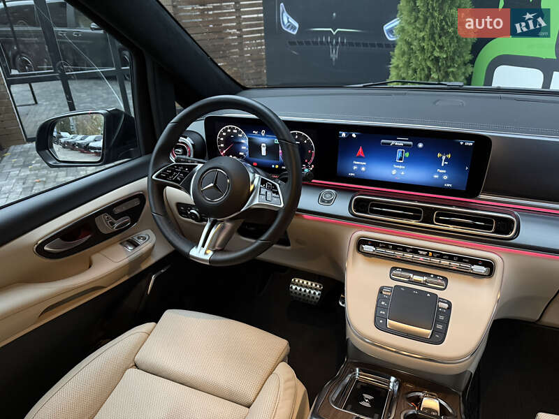 Минивэн Mercedes-Benz V-Class 2025 в Киеве