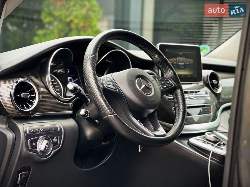 Мінівен Mercedes-Benz V-Class 2019 в Києві фото 28 Мінівен Mercedes-Benz V-Class 2019 в Києві