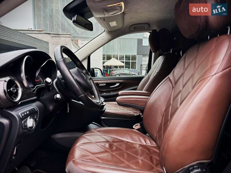 Мінівен Mercedes-Benz V-Class 2019 в Києві фото 29 Мінівен Mercedes-Benz V-Class 2019 в Києві