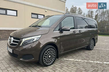 Мінівен Mercedes-Benz V-Class 2016 в Чернівцях