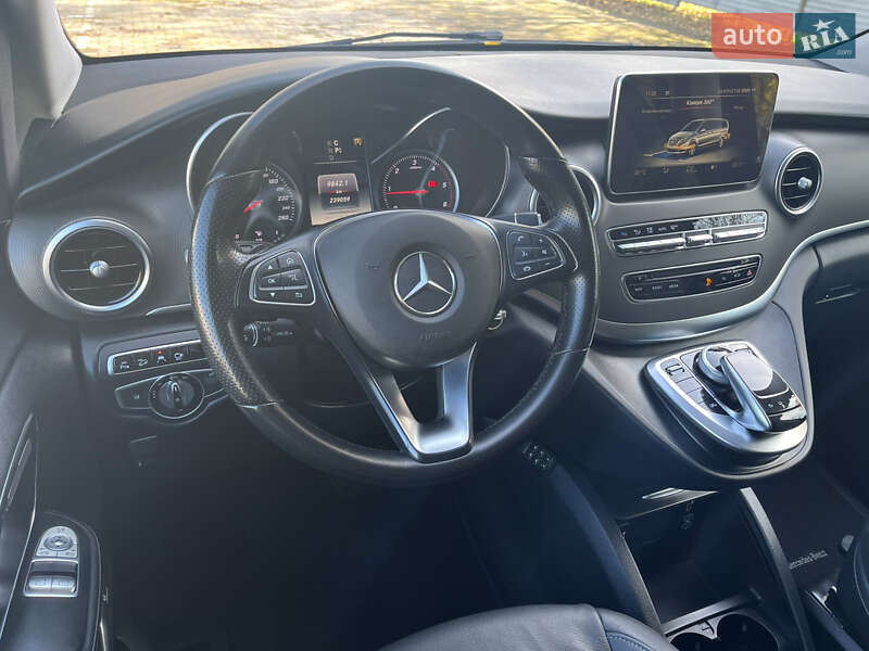 Мінівен Mercedes-Benz V-Class 2016 в Чернівцях фото 19 Мінівен Mercedes-Benz V-Class 2016 в Чернівцях