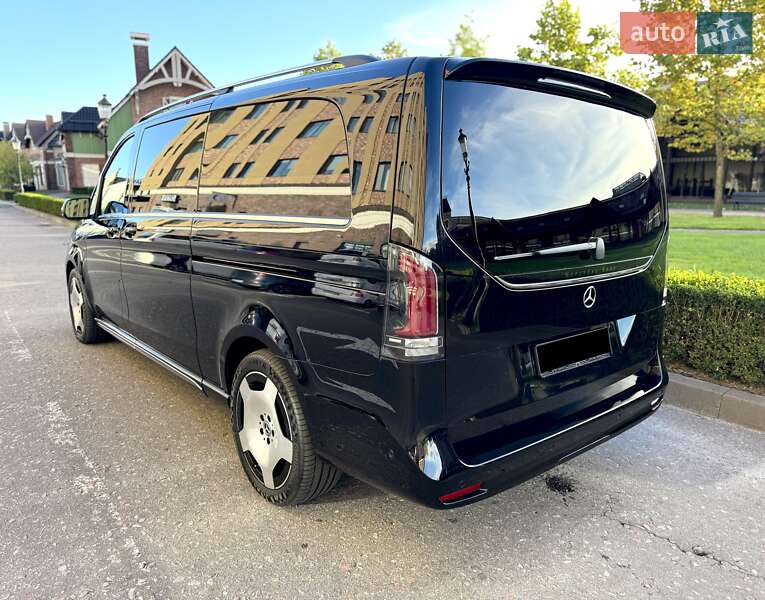 Мінівен Mercedes-Benz V-Class 2025 в Києві