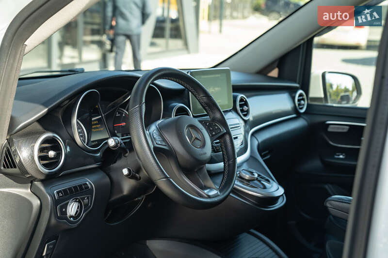 Минивэн Mercedes-Benz V-Class 2015 в Черновцах