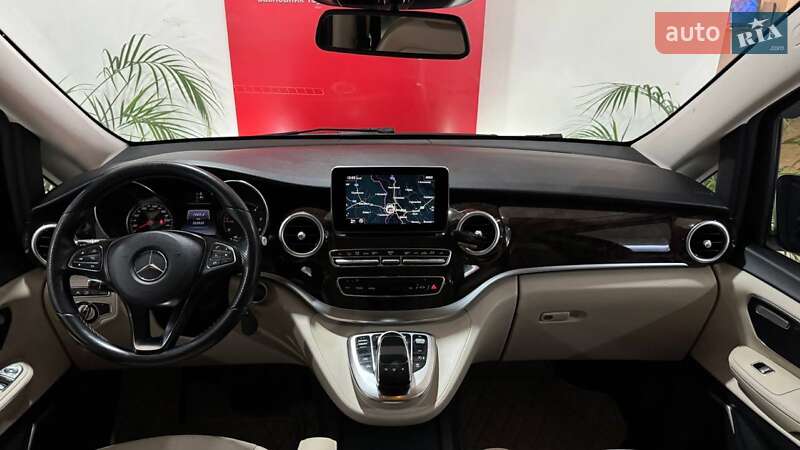 Минивэн Mercedes-Benz V-Class 2015 в Ужгороде