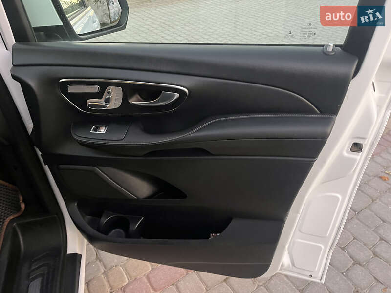 Минивэн Mercedes-Benz V-Class 2016 в Дунаевцах фото 25 Минивэн Mercedes-Benz V-Class 2016 в Дунаевцах