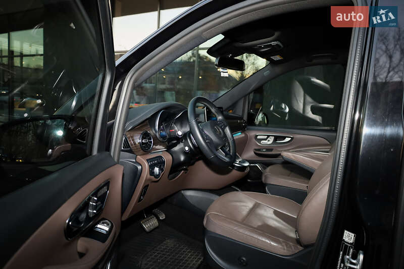 Минивэн Mercedes-Benz V-Class 2021 в Киеве