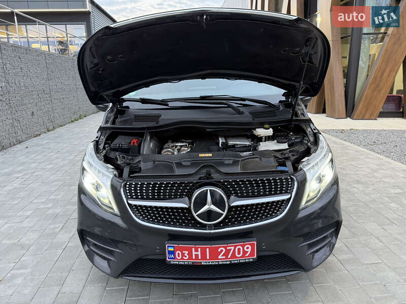 Мінівен Mercedes-Benz V-Class 2021 в Луцьку