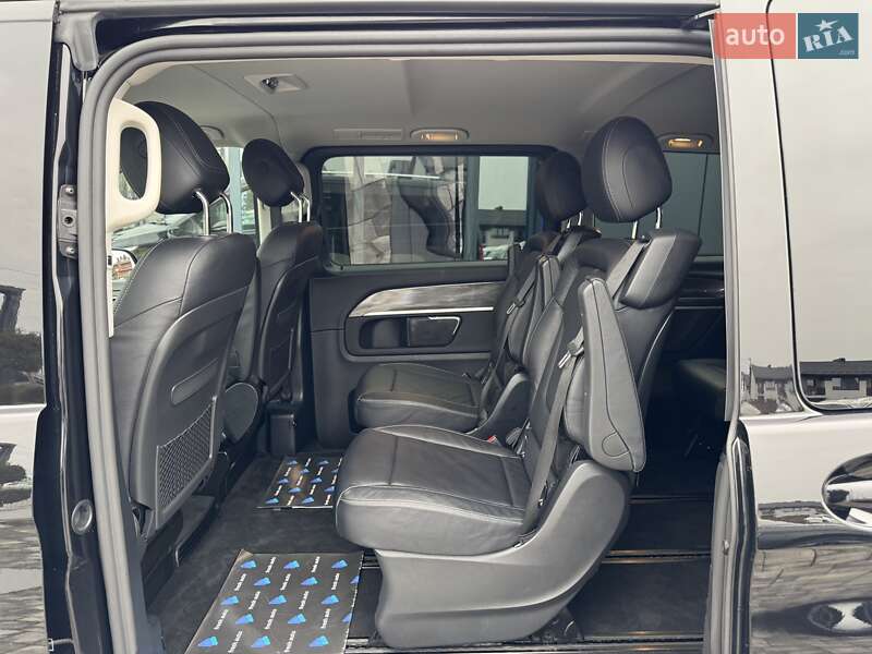 Мінівен Mercedes-Benz V-Class 2021 в Рівному