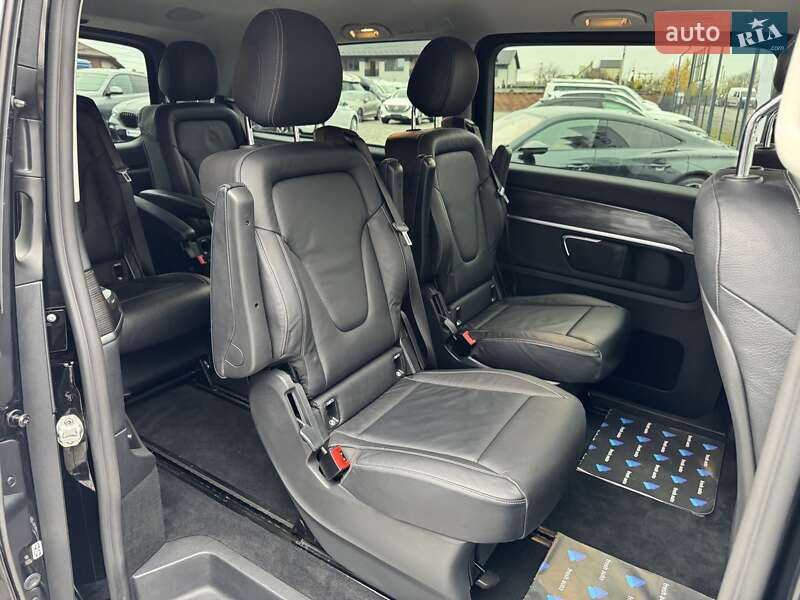 Мінівен Mercedes-Benz V-Class 2021 в Рівному