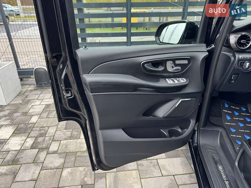 Мінівен Mercedes-Benz V-Class 2021 в Рівному