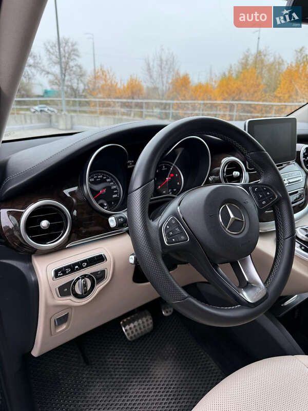 Минивэн Mercedes-Benz V-Class 2015 в Киеве