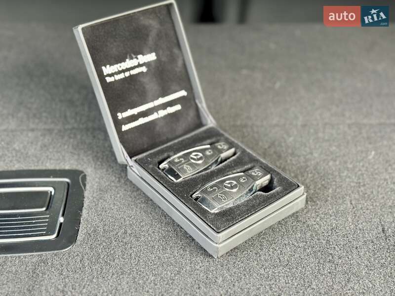 Минивэн Mercedes-Benz V-Class 2023 в Киеве фото 82 Минивэн Mercedes-Benz V-Class 2023 в Киеве