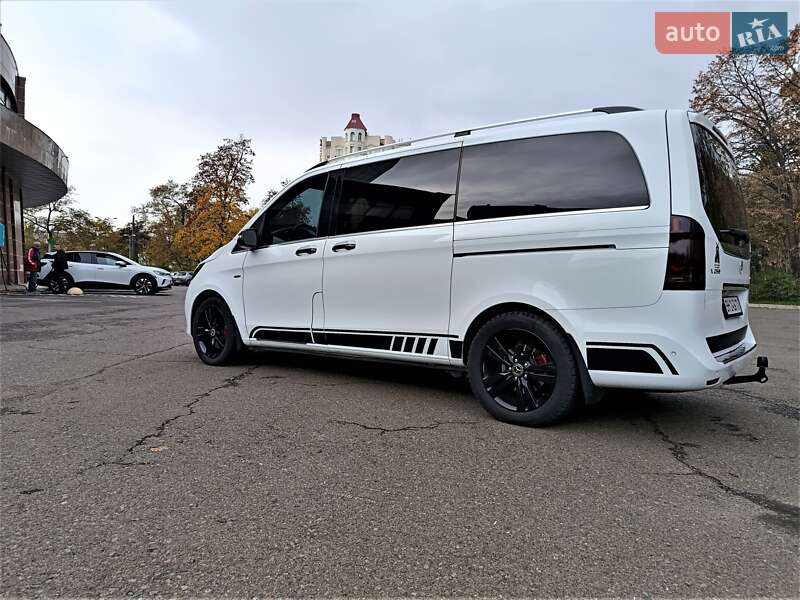 Мінівен Mercedes-Benz V-Class 2015 в Одесі