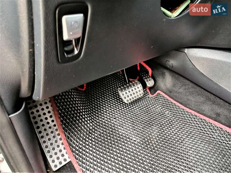 Мінівен Mercedes-Benz V-Class 2015 в Одесі