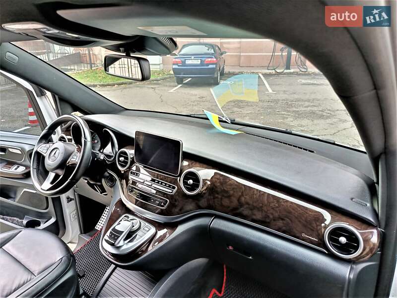 Мінівен Mercedes-Benz V-Class 2015 в Одесі