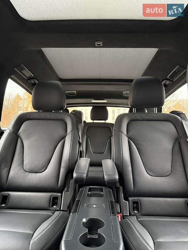 Минивэн Mercedes-Benz V-Class 2024 в Киеве