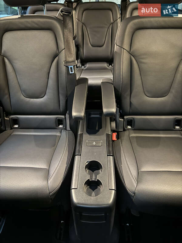 Минивэн Mercedes-Benz V-Class 2024 в Киеве