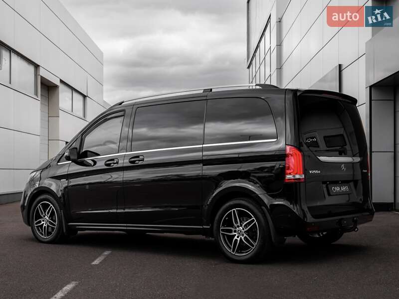 Минивэн Mercedes-Benz V-Class 2016 в Киеве фото 22 Минивэн Mercedes-Benz V-Class 2016 в Киеве