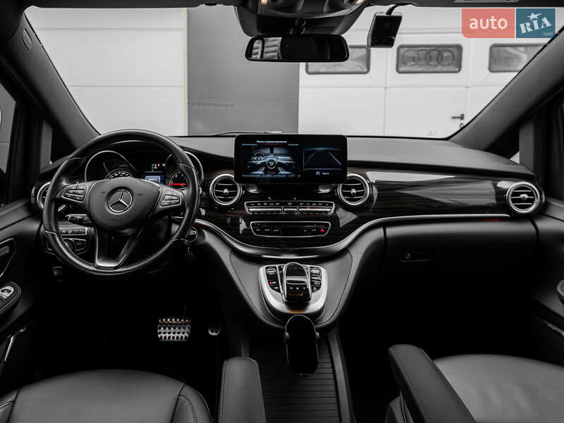 Минивэн Mercedes-Benz V-Class 2016 в Киеве фото 36 Минивэн Mercedes-Benz V-Class 2016 в Киеве