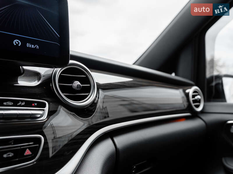 Минивэн Mercedes-Benz V-Class 2016 в Киеве фото 48 Минивэн Mercedes-Benz V-Class 2016 в Киеве