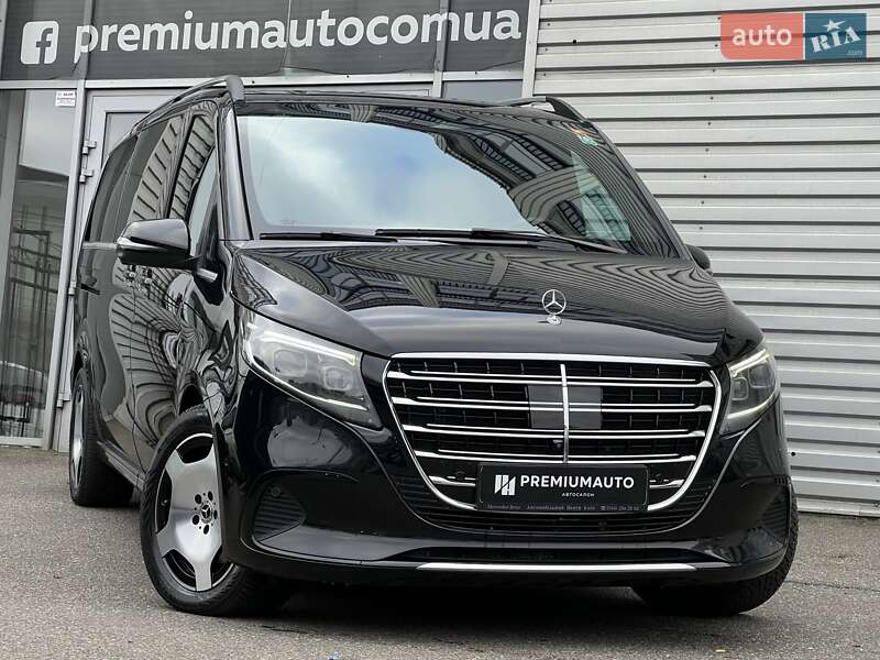 Минивэн Mercedes-Benz V-Class 2024 в Киеве