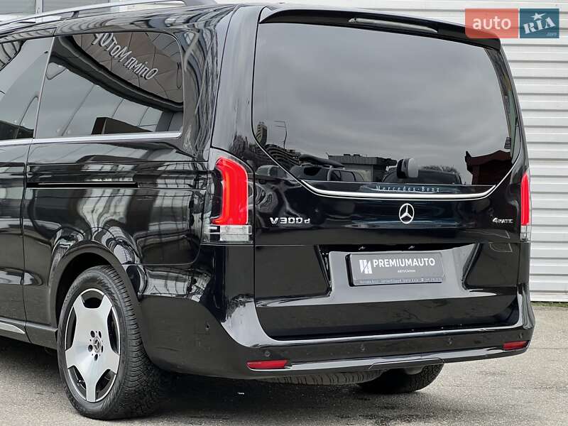 Минивэн Mercedes-Benz V-Class 2024 в Киеве